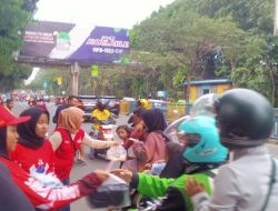 Ramadhan Berbagi, Saka Patriot Kwarcab Kota Tangerang Bagikan 100 Paket Nasi Siap Santap