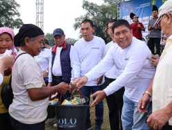 Daop 6 Bagikan 500 Paket Sembako dalam Program Solo Berbagi Rayakan Lebaran 2025