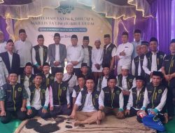 Jama’ah Majelis Ta’lim Hubbul Ulum Benda bersama Anggota DPRD Kota Tangerang Haji Samsuni Beri Santunan 275 Yatim dan Dhuafa