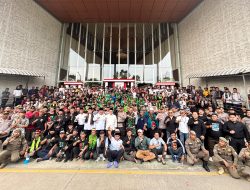 Ojol Tangerang Selatan Gelar Aksi Damai di DPRD