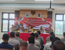 Kehadiran Kapolres Metro Tangerang Kota Berikan Arahan Peningkatan Pelayanan pada Masyarakat di Polsek Ciledug