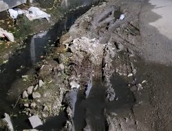 Jalan Bojong Raya Memprihatinkan, Jadi Tempat Parkir Kendaraan