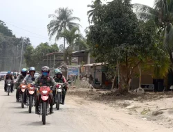 Dengan Motor Trail, Kepala BNPB Susuri Jalan Rusak Pasca Banjir Bandang Aceh Utara