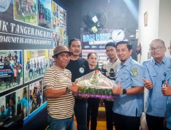 HPN 2026, Perumda Tirta Benteng Beri Tumpeng untuk KJK Tangerang Raya