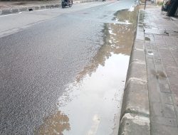 Hujan Sebentar, Jalan Semanan Depan SMPN 205 Tergenang Air