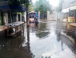 Lingkungan RT 05 RW 03 Semanan Langganan Genangan Air Kala Musim Hujan