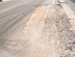 Jalan di Semanan Rusak Imbas Galian, Warga Keluhkan Rawan Kecelakaan