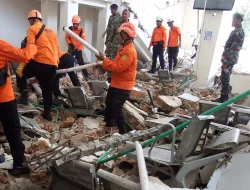 Korban Gempa NTT: 70 Meninggal Dunia, 132 Terluka