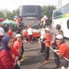 Lomba Tarik Bus Jadi Puncak Semarak HUT ke-81 RI di Terminal Kampung Rambutan