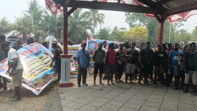 Peter Worabay Sorok Penegakan Hukum Tak Adil di Hutan Nabire