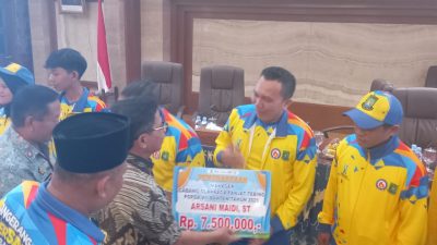 Bonus Emas Tunggal Popda dan Peparpeda Atlet Kota Tangerang Rp25 Juta